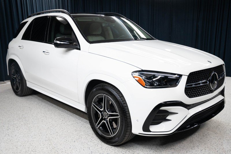 Certified 2026 Mercedes-Benz GLE 450 4MATIC image 3
