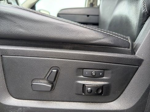 Used 2015 RAM 1500 Laramie w/ Convenience Group image 19