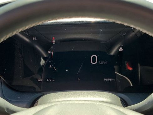 Used 2025 Buick Encore GX Avenir w/ Avenir Convenience Package AWD/4WD image 24