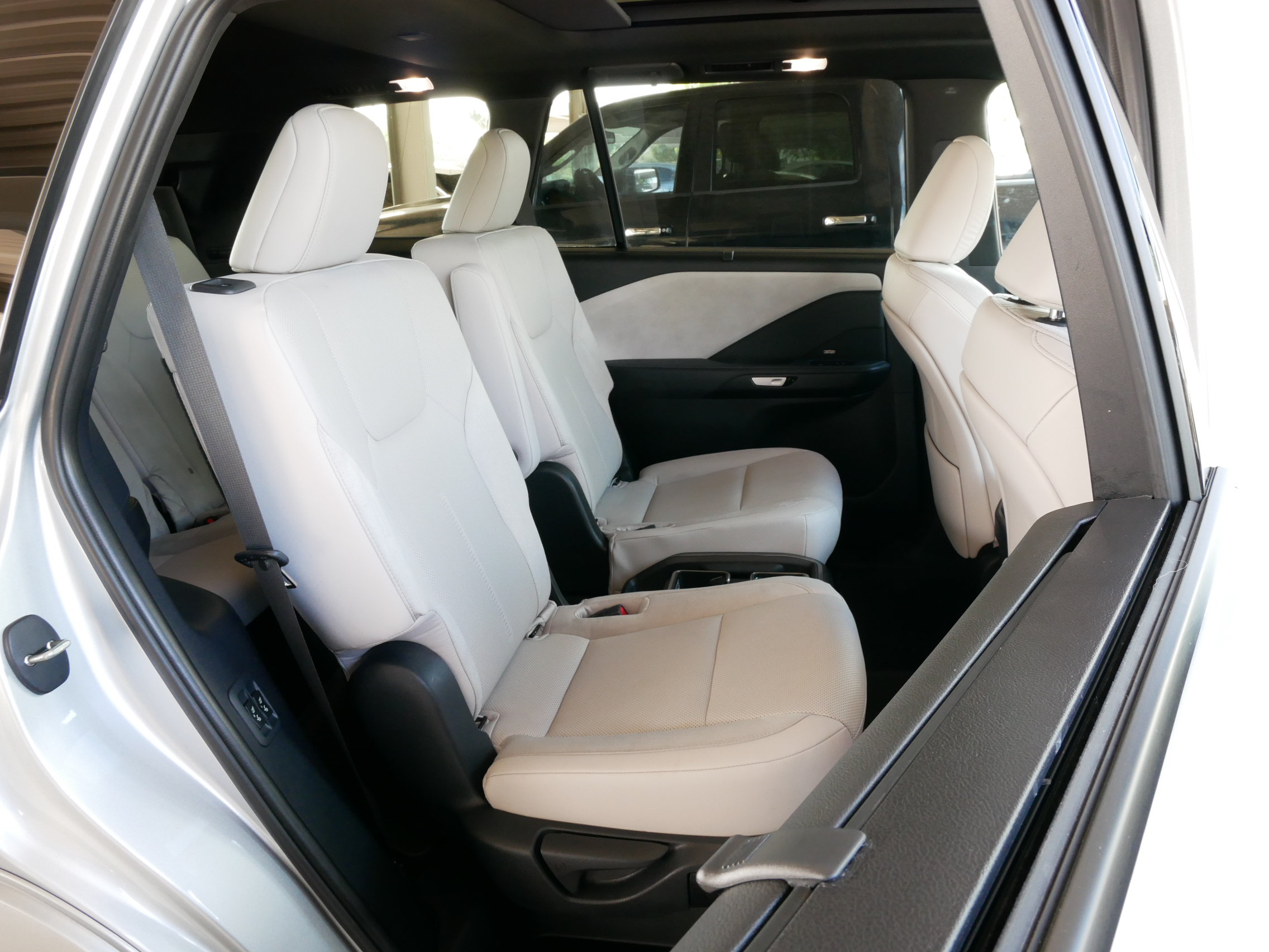 Certified 2026 Lexus TX 550h AWD Plug-In Hybrid w/ Technology Package image 14