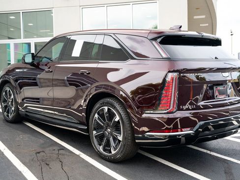 Used 2025 Cadillac Escalade IQ Sport 1 AWD/4WD image 15
