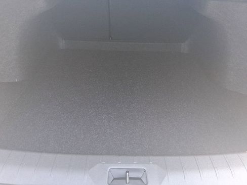 New 2026 Nissan Sentra SR w/ Floor Mat Package FWD image 8