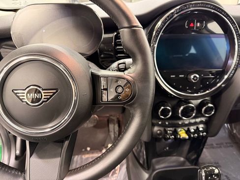 Certified 2022 MINI Cooper SE image 14