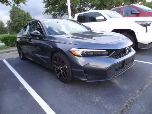 Used 2025 Honda Civic Sport image 3