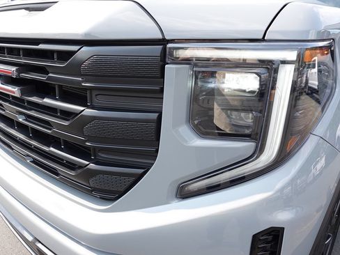 Used 2024 GMC Sierra 1500 Pro w/ Graphite Edition AWD/4WD image 57