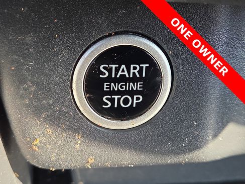 Used 2023 Nissan Rogue SV image 19