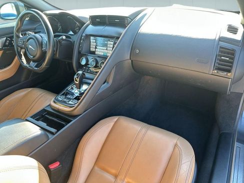 Used 2017 Jaguar F-TYPE S image 6