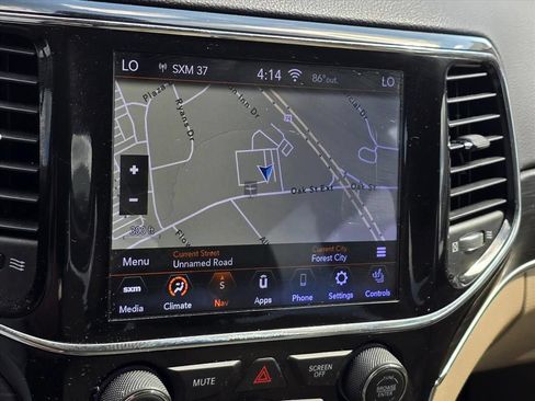 Used 2020 Jeep Grand Cherokee Limited RWD image 4