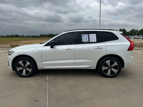 Used 2023 Volvo XC60 T8 Plus AWD/4WD image 6