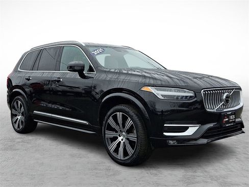 Used 2021 Volvo XC90 T6 Inscription w/ Protection Package Premier image 3