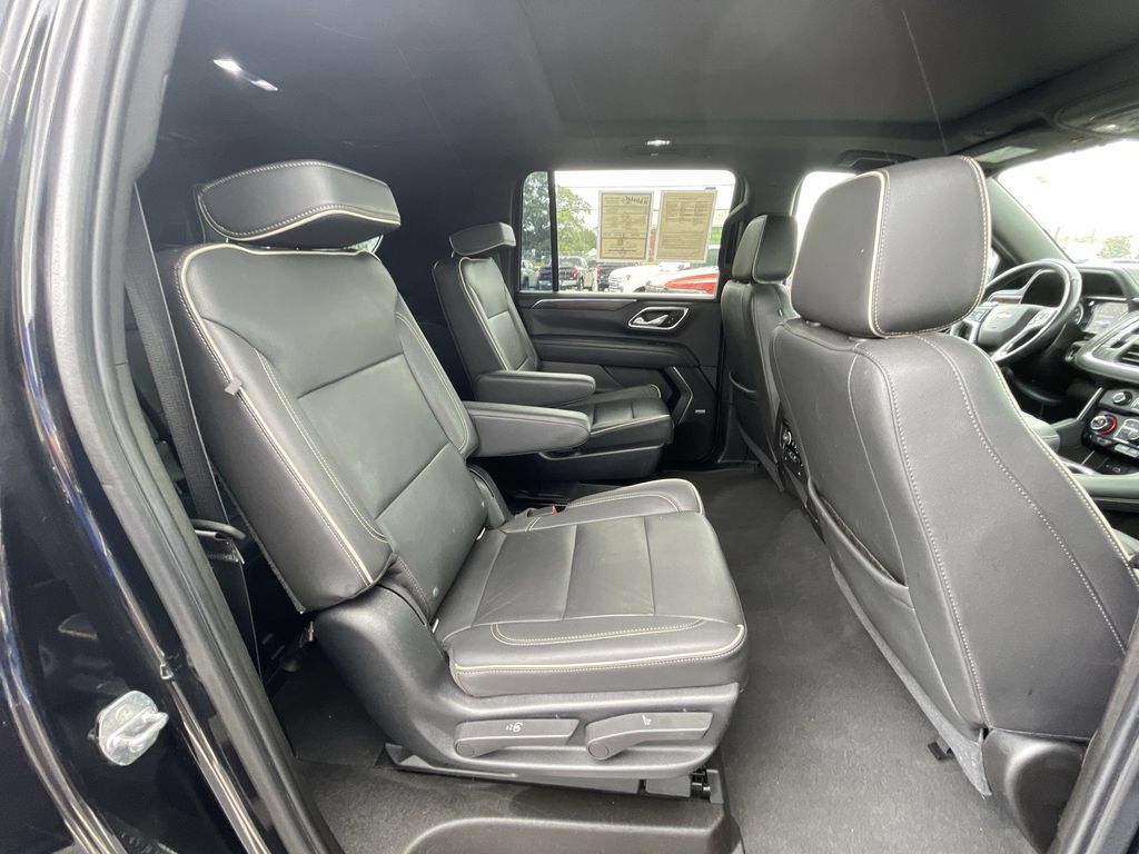 Certified 2021 Chevrolet Suburban Premier w/ Premium Package RWD image 28