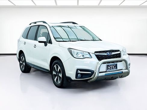 Used 2018 Subaru Forester 2.5i Premium image 3