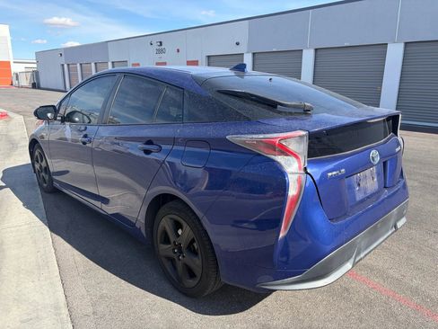 Used 2016 Toyota Prius Three Touring image 5