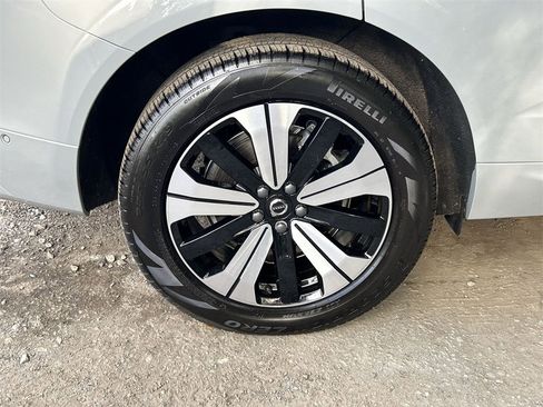 Certified 2025 Volvo XC60 T8 Plus w/ Protection Package Premier image 12