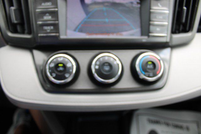 Used 2013 Toyota RAV4 LE FWD image 26