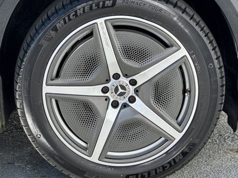 Used 2023 Mercedes-Benz EQS 580 4MATIC SUV image 25