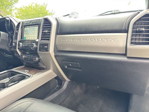 Used 2018 Ford F350 Lariat w/ Lariat Ultimate Package AWD/4WD image 22