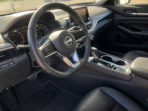 Used 2023 Nissan Altima 2.5 SR AWD/4WD image 17
