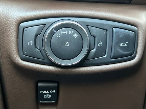 Used 2016 Lincoln MKX Reserve image 32