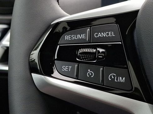 Used 2025 BMW i4 xDrive40i w/ Parking Assistance Package image 23