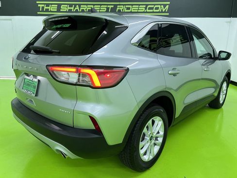 Used 2022 Ford Escape SE AWD/4WD image 9