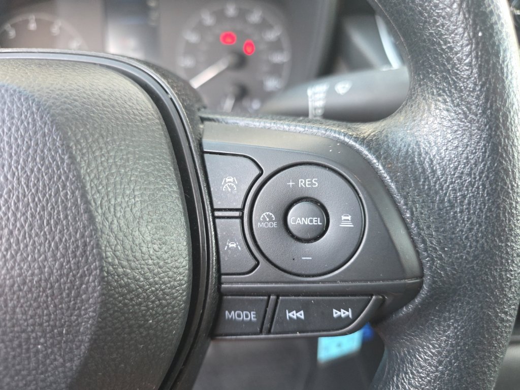 Used 2025 Toyota Corolla LE FWD image 16