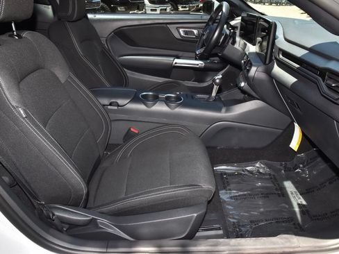 Used 2024 Ford Mustang GT RWD image 18