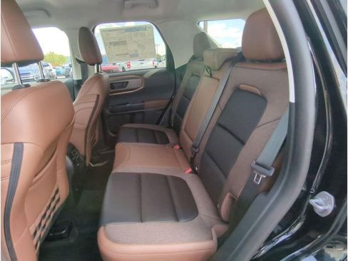 New 2025 Ford Bronco Sport Outer Banks w/ Outer Banks Tech Package+ AWD/4WD image 24