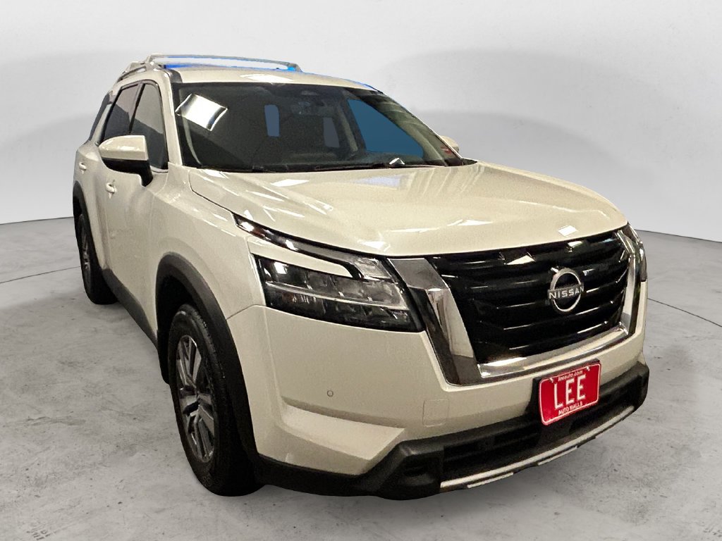 Used 2024 Nissan Pathfinder SL AWD/4WD image 8