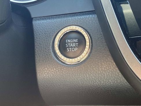 Used 2021 Toyota Camry XLE image 22