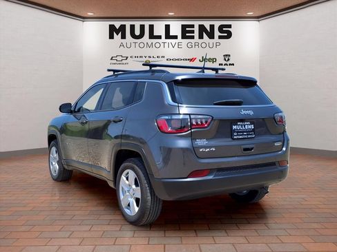 Used 2022 Jeep Compass Latitude AWD/4WD image 7