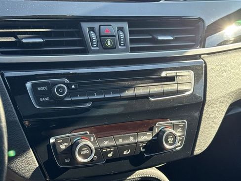 Used 2019 BMW X1 xDrive28i w/ Convenience Package AWD/4WD image 21