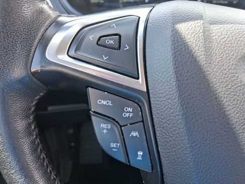 Used 2024 Ford Edge SEL AWD/4WD image 16