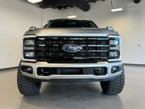 Used 2023 Ford F350 Lariat w/ Lariat Ultimate Package AWD/4WD image 2