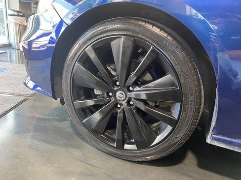 Used 2021 Nissan Altima 2.5 SR FWD image 11