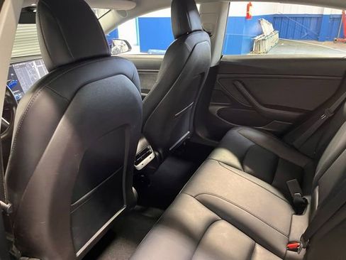 Used 2018 Tesla Model 3 Long Range image 18