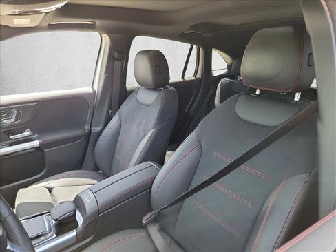 Used 2023 Mercedes-Benz GLA 250 4MATIC image 10