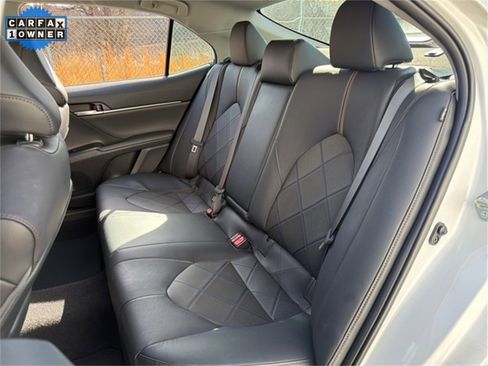 Used 2019 Toyota Camry XLE image 21