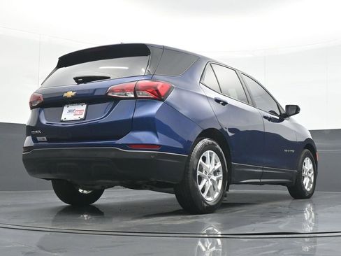 Used 2022 Chevrolet Equinox LS w/ LS Convenience Package image 21