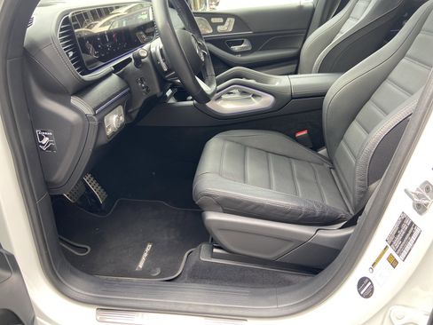 Certified 2025 Mercedes-Benz GLS 580 4MATIC image 22
