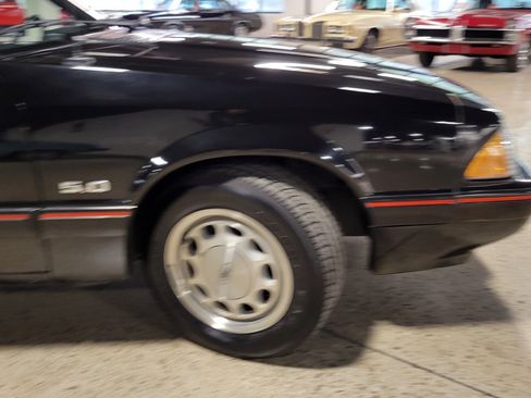Used 1989 Ford Mustang LX RWD image 40