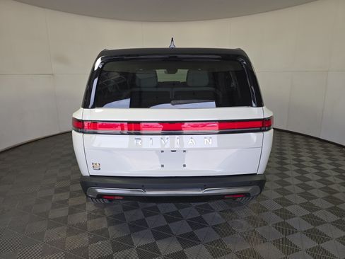 Used 2024 Rivian R1S Adventure AWD/4WD image 4