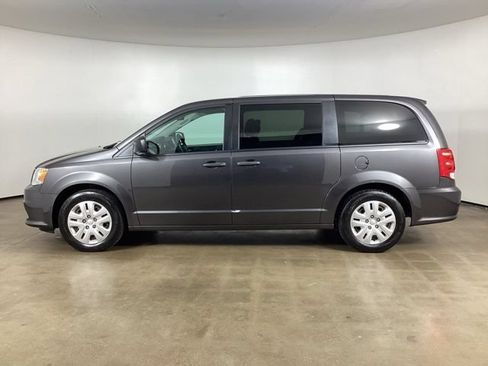 Used 2020 Dodge Grand Caravan SE FWD image 8