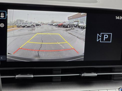 Used 2025 Hyundai Kona SEL image 28