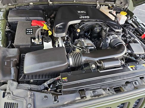 Used 2021 Jeep Gladiator Rubicon image 14