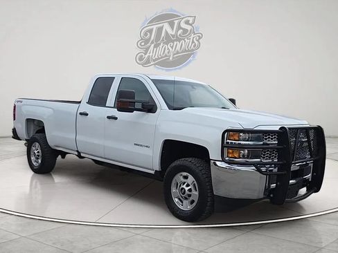 Used 2019 Chevrolet Silverado 2500 W/T w/ WT Convenience Package AWD/4WD image 3