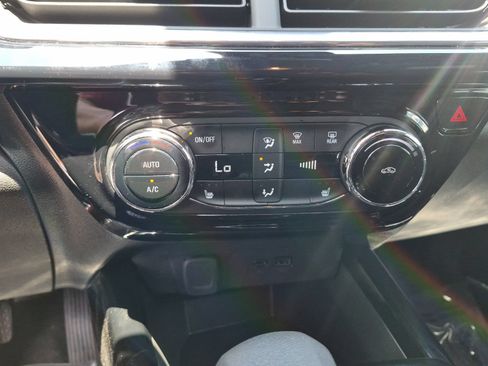 Used 2026 Chevrolet Trax RS w/ Driver Confidence Package FWD image 18