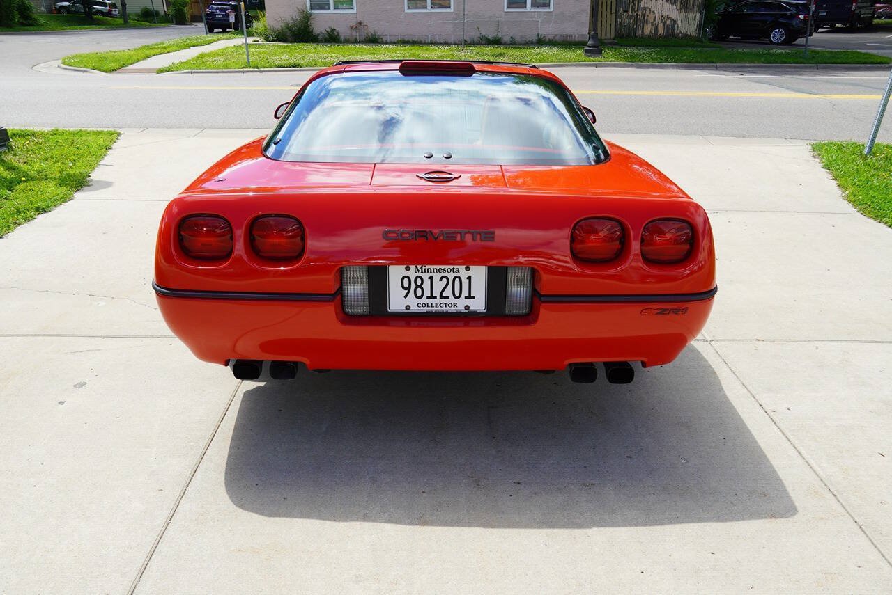 Used 1990 Chevrolet Corvette ZR-1 RWD image 31