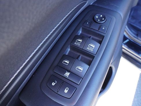 Used 2025 Dodge Durango GT image 17