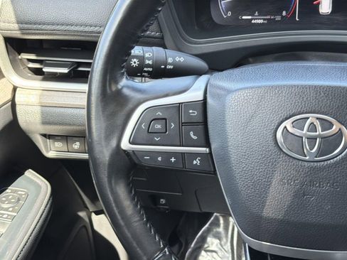 Used 2024 Toyota Grand Highlander AWD image 8